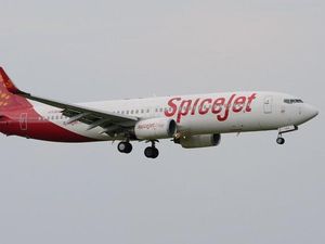 Mesin Terbakar di Udara, Pesawat Maskapai India Mendarat Darurat Mesin Terbakar di Udara, Pesawat Maskapai India Mendarat Darurat