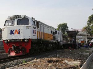 Evakuasi Longsoran Selesai, KA Pangrango Bogor-Sukabumi Beroperasi Lagi