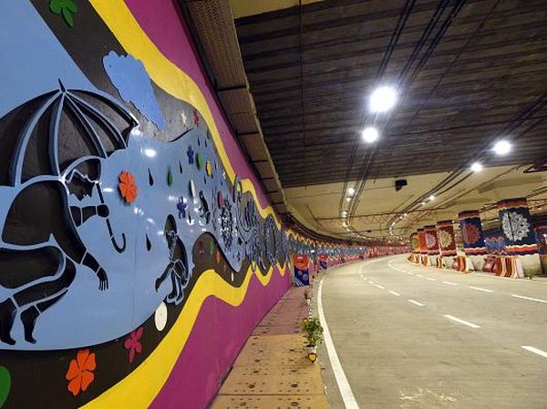 Mural Warna-warni Ramaikan Underpass yang Baru Beroperasi di New Delhi