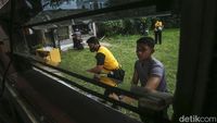 Jelang HUT Bhayangkara, Polisi Bersih-bersih Rumah Ibadah
