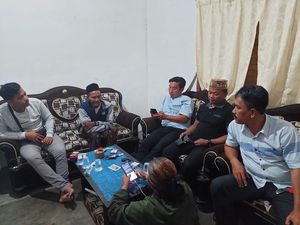 Kakek di Lampung Ternyata Bohong Digaji Pakai Uang Mainan Kakek di Lampung Ternyata Bohong Digaji Pakai Uang Mainan