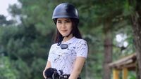 Niat Lawan Fobia Ketinggian, Kar Katherine Ketagihan Berkuda