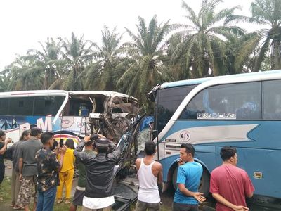 Penampakan 2 Bus yang Terlibat Kecelakaan Maut di Labusel