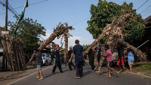 Begini Nih Persiapan Perang Obor di Jepara, Sibuk dan Ramai