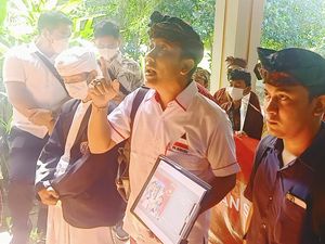 Kecewa Gagal Bertemu Koster, FKPP-Alumni SMA Bali Mandara Tuntut RDP Kecewa Gagal Bertemu Koster, FKPP-Alumni SMA Bali Mandara Tuntut RDP
