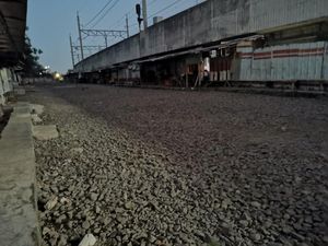 Dukung Lokalisasi Gunung Antang Digusur, Warga: Meresahkan!