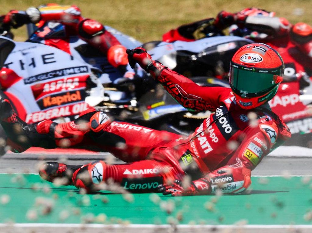 Analisis Jorge Lorenzo: Bagnaia Jatuh Melulu, Tak Tahan Tekanan Analisis Jorge Lorenzo: Bagnaia Jatuh Melulu, Tak Tahan Tekanan