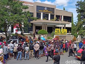 Bupati Enrekang Sindir Aktivis Diduga Provokasi Warga Tolak Perusahaan Sawit Bupati Enrekang Sindir Aktivis Diduga Provokasi Warga Tolak Perusahaan Sawit