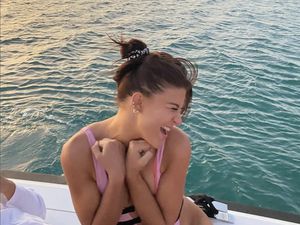 Sosok Putri Bungsu Bill Gates, Cerdas dan Hobi Tampil Seksi Sosok Putri Bungsu Bill Gates, Cerdas dan Hobi Tampil Seksi