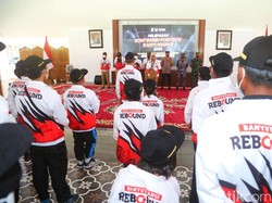 Target 5 Besar, Bupati Ipuk Berangkatkan 469 Atlet ke Porprov VII Jatim