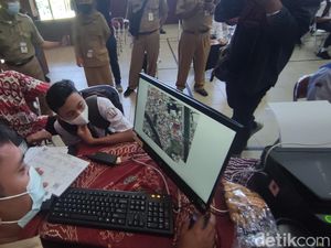 Sistem PPDB Jateng Bermasalah, Ada Siswa Berdomisili di Laut Cina Selatan! Sistem PPDB Jateng Bermasalah, Ada Siswa Berdomisili di Laut Cina Selatan!