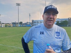 Pelatih Persib dan PSS Saling Puji Jelang Perempat Final