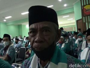 Bahagia Petani Sayur Asal KBB Berhaji Usai Menanti Satu Dekade