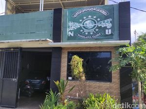 Sudah Lapor Polisi, Teror Rumah Sesepuh Pagar Nusa Sidoarjo Tak Juga Berhenti Sudah Lapor Polisi, Teror Rumah Sesepuh Pagar Nusa Sidoarjo Tak Juga Berhenti