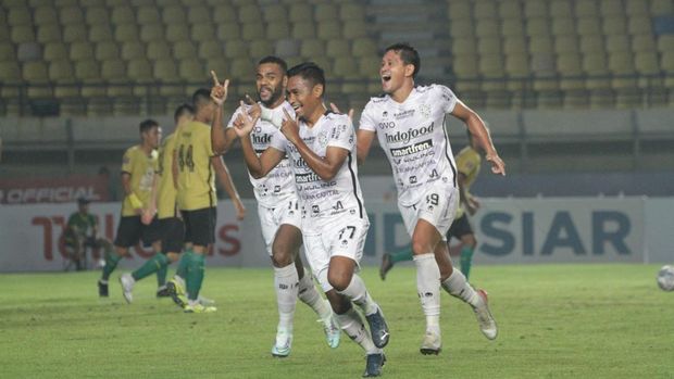 SOCCER Ramdani Lestaluhu dalam pertandingan Bali United vs Persebaya di Piala Presiden (Dok Piala Presiden)