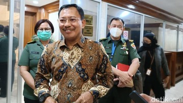 Pentingnya Riset Medis di Indonesia Menurut Dr. Terawan Pentingnya Riset Medis di Indonesia Menurut Dr. Terawan