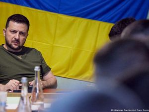 Ukraina Resmi Jadi Kandidat Uni Eropa, Zelenskyy Sambut Gembira