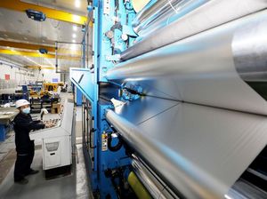 Seperti Ini Aluminium Foil Dibuat, Serba Mengkilap dan Licin