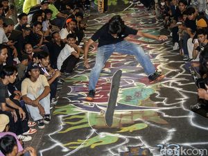 Tumpah Ruah Hari Skateboard Sedunia di Jakarta Tumpah Ruah Hari Skateboard Sedunia di Jakarta