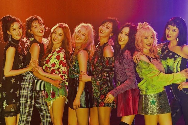 Girls' Generation terakhir merilis album sebagai grup di tahun 2017 bertajuk Holiday Night.