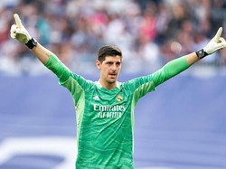Thibaut Courtois bergabung dengan Real Madrid dari Chelsea pada 2018. Pria asal Belgia itu telah membuat 190 penampilan di semua kompetisi untuk raksasa LaLiga tersebut. Foto: (Getty Images)