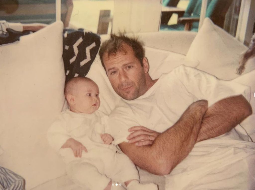 Keseruan Para Putri Rayakan Hari Ayah Meski Bruce Willis Sakit Afasia