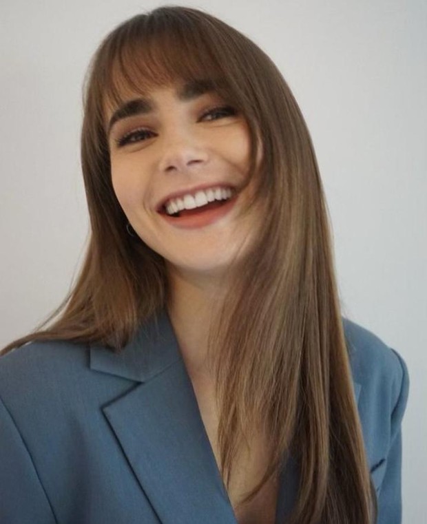 Gaya Rambut Lily Collins