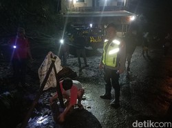 Jalur Cibinong-Sindangbarang Cianjur Dibuka-tutup gegara Ambles