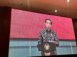 Jokowi Puji Megawati: Aura Kecantikannya Tidak Pernah Pudar