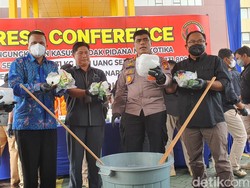 Polda Riau Tangkap 17 Mafia Narkoba, Sita 48 Kg Sabu