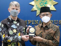 Dubes Inggris Kunjungi PP Muhammadiyah, Bahas Hubungan Lembaga Agama