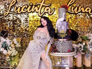 7 Foto Mewahnya Perayaan Ultah Lucinta Luna, Penampilan Aming Curi Atensi 7 Foto Mewahnya Perayaan Ultah Lucinta Luna, Penampilan Aming Curi Atensi