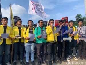 Mahasiswa Ancam Demo Besar 28 Juni Jika Draf RKUHP Terbaru Tak Dibuka Mahasiswa Ancam Demo Besar 28 Juni Jika Draf RKUHP Terbaru Tak Dibuka