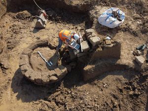 Melihat Proses Penggalian Kuil Romawi Kuno di Belanda