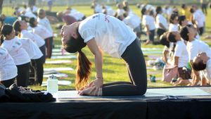 Menengok Perayaan Hari Yoga Internasional di Yogyakarta-Bali