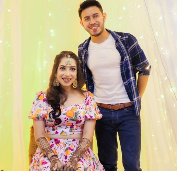 Morief Akbar/Foto : instagram.com/akbarhenna Seniman henna Morief Akbar sukses menjadi seniman hingga keliling dunia