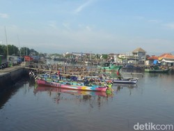 2 Minggu Krisis Solar, Nelayan Kota Pasuruan Tuntut Dibangun SPBU