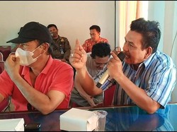 Geruduk Kantor Desa, Nelayan Jembrana Protes Sulitnya BBM Bersubsidi