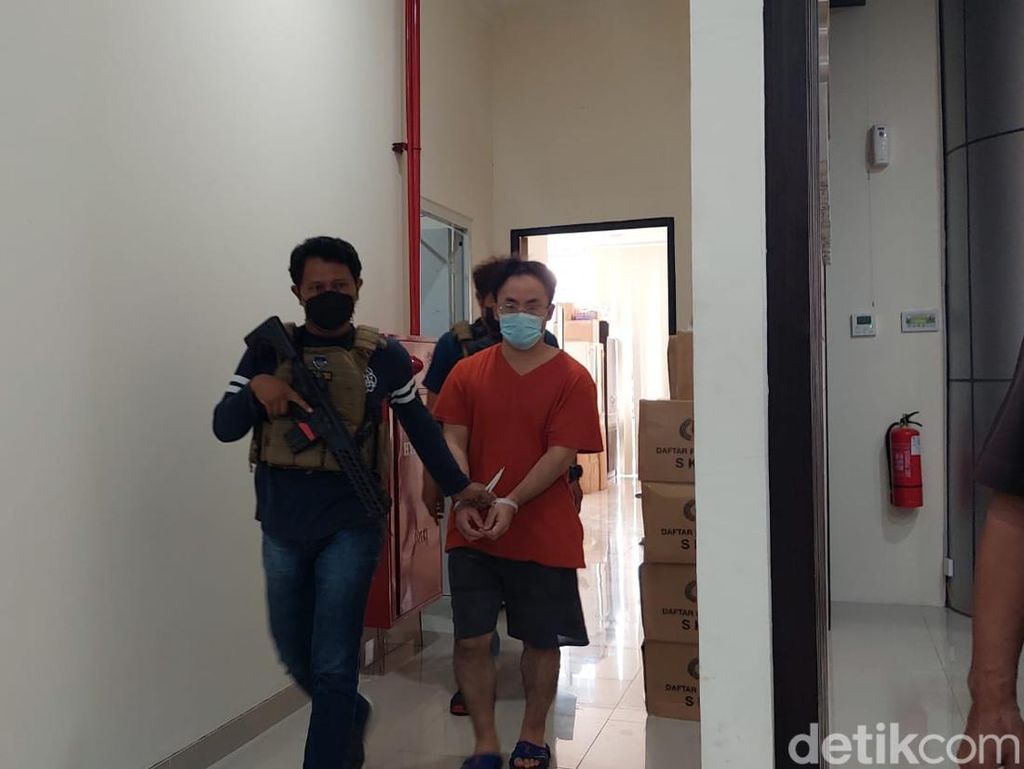 Ini Tampang Pelaku Penusukan WN China di Jakbar Ini Tampang Pelaku Penusukan WN China di Jakbar