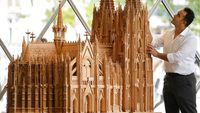 Pengungsi Suriah Bikin Miniatur Gereja Cologne, Mirip Banget Aslinya