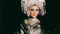 10 Gaya Sivia Azizah Menikah dengan Sentuhan Adat Minang, Dekornya Tak Biasa