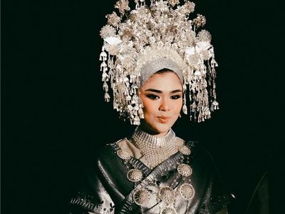10 Gaya Sivia Azizah Menikah dengan Sentuhan Adat Minang, Dekornya Tak Biasa