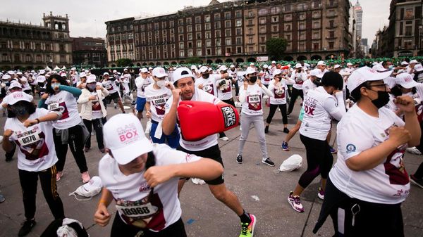 Kompak Banget, Ribuan Orang Berlatih Tinju dan Pecahkan Rekor Dunia