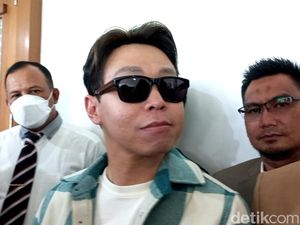 Dari Kawan Jadi Lawan, Richard Lee Bikin Hotman Paris Berang! Dari Kawan Jadi Lawan, Richard Lee Bikin Hotman Paris Berang!