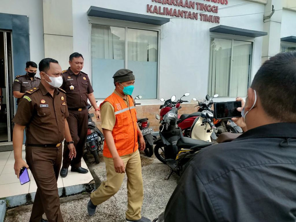 Kasus Korupsi Dana Samsat Berau Rp 6 Miliar, ASN Kaltim Jadi Tersangka Kasus Korupsi Dana Samsat Berau Rp 6 Miliar, ASN Kaltim Jadi Tersangka