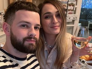 Kisah Sedih Penyanyi Ditinggal Mati Mempelai Wanita di Hari Pernikahan