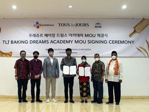 Tous Les Jours Gandeng SMKN 27 Luncurkan Program TLJ Baking Dreams