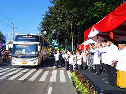 444 Jemaah Haji Asal Banyuwangi Diberangkatkan ke Surabaya