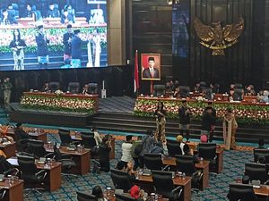 Momen Anies-Prasetyo Edi Joget Bareng Diiringi Lagu Batak