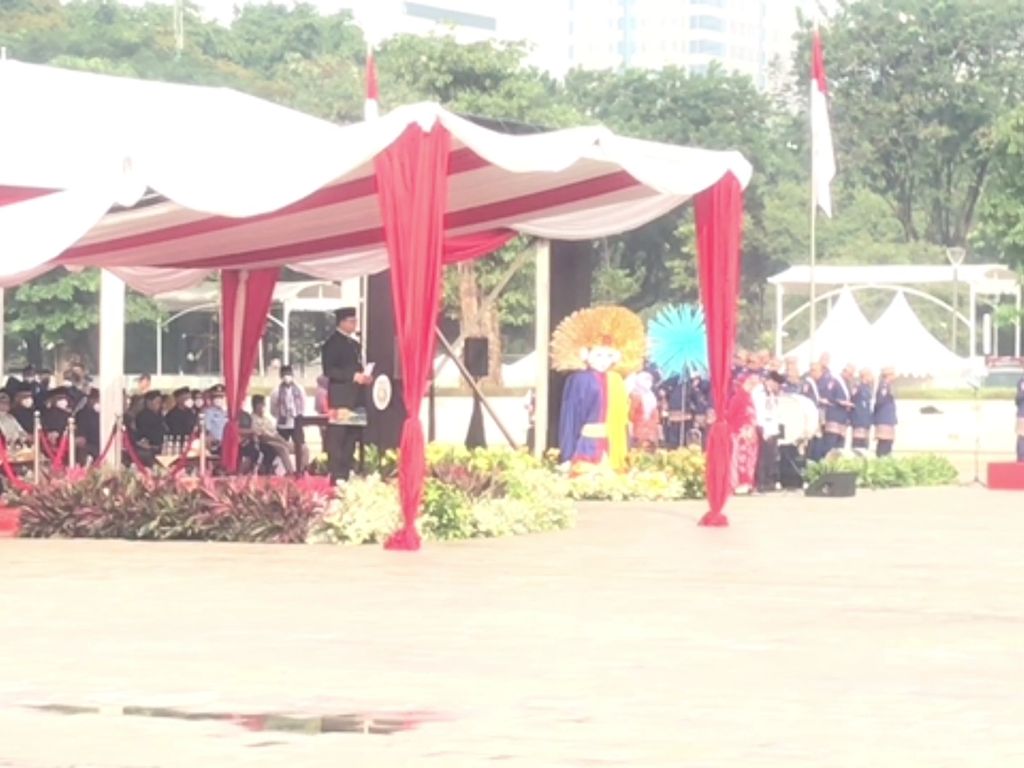 Anies Pimpin Upacara HUT Jakarta di Lapangan Monas